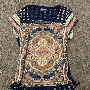 Patterned Lucky Brand tshirt
